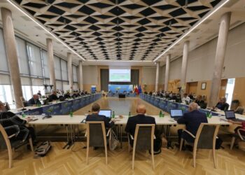 Wojewoda skarży statut sejmiku