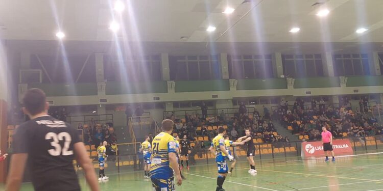 Stal wreszcie u siebie. Nielba groźniejsza niż na początku?