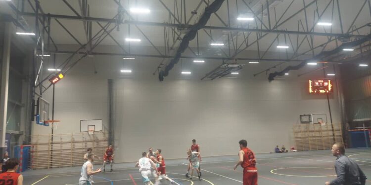 Zwycięstwo po dobrym widowisku: „Kangury” już pewne utrzymania w II lidze