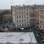 Swastyka na boisku "elektryka"