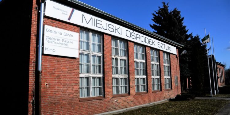 Weekend w kinie 60 krzeseł