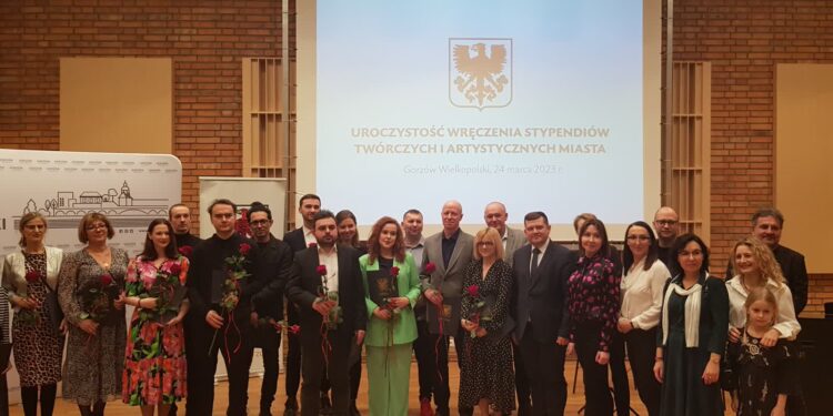 Gorzów przekazał stypendia twórcze i artystyczne