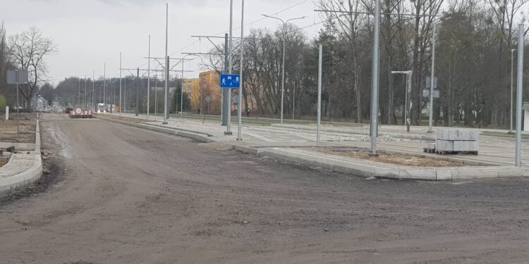 Wykonawca DK 22 wstrzymał prace. Powód? Pieniądze