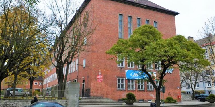 ZWKF chce zrewitalizować główny budynek uczelni