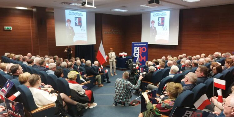 Rozmawiali o polityce społecznej