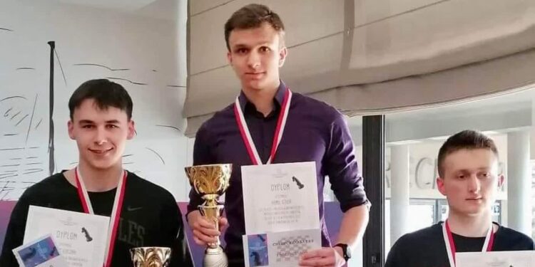 Solidny plon medalowy młodych gorzowskich szachistów