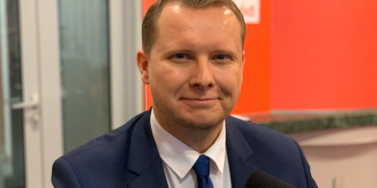 Konfederacja rośnie w siłę