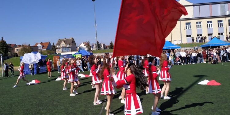 Otwarci Ludzie na „Dniu Otwartych Ludzi” w I LO