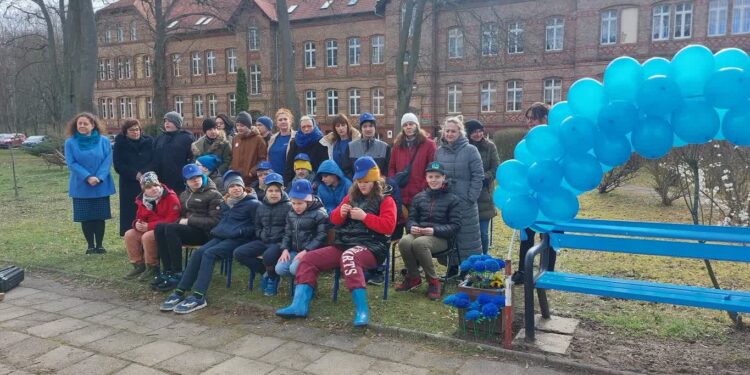 Jest trzecia „Niebieska Ławeczka”