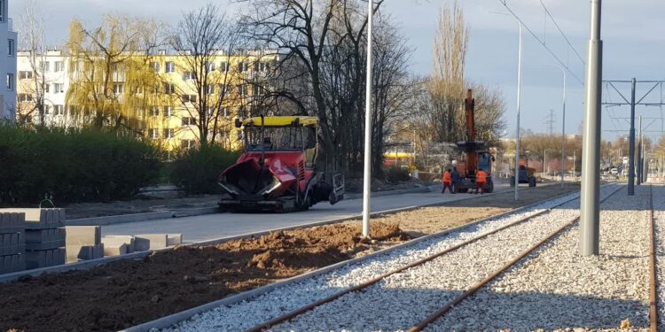Na DK 22 pracują, ale czy pełną parą?