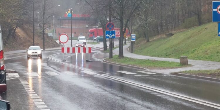 Zmiany na Słowiańskiej. Rozpoczęły się utrudnienia