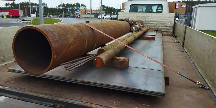 Bus zamiast 3,5 tony ważył ponad 8!