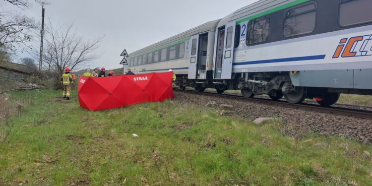 Młody mężczyzna zginął pod kołami pociągu koło Czechowa