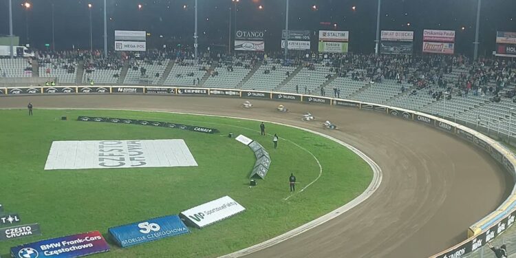 Stal wyszarpała bardzo cenny remis. Thomsen-show pod Jasną Górą!