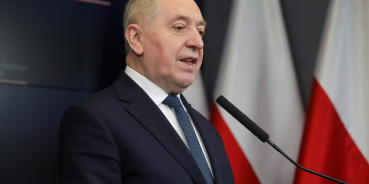Henryk Kowalczyk złożył rezygnację z funkcji ministra rolnictwa i rozwoju wsi