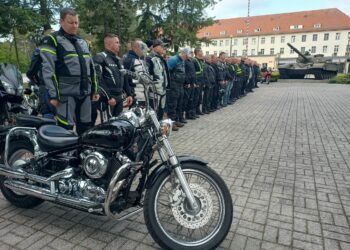 Motocyklowy rajd weteranów ruszył z Żagania