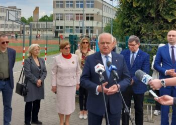 Politycy PiS punktują politykę D. Tuska przed jego wizytą w regionie