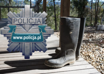 Część zakupów ukrył w starych kaloszach. Pomysłowego złodzieja ze Sławy przyłapał stojący za nim w kolejce policjant po służbie