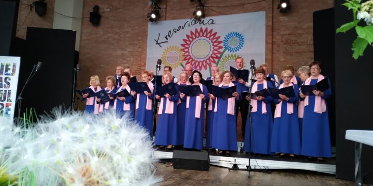 Kresowe śpiewanie na Scenie Letniej gorzowskiego Teatru