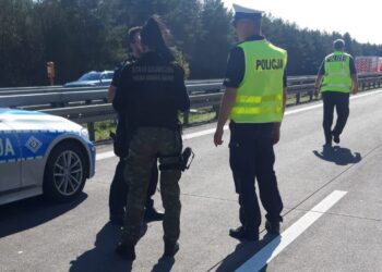 Zakończyły się działania polskich funkcjonariuszy na miejscu wypadku autokaru