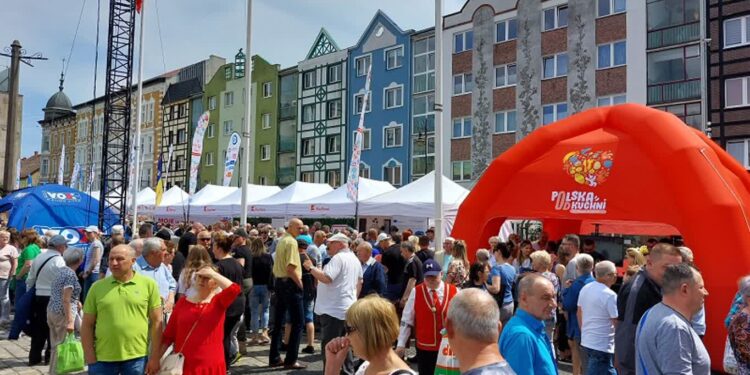 Festiwal, że palce lizać. „Polska od Kuchni” ściągnęła tłumy na gorzowski rynek