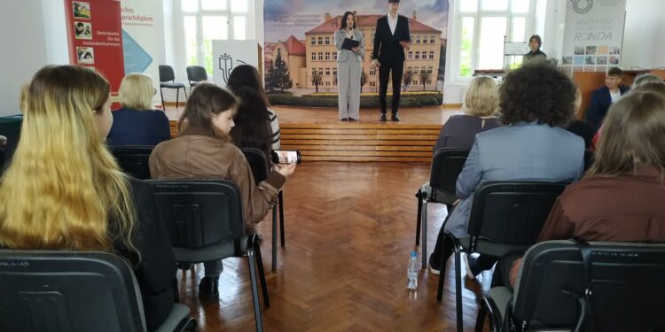 Międzynarodowe Certyfikaty DSD wręczone gorzowskim uczniom