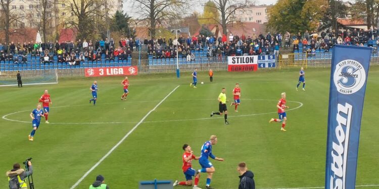 W derbach Warta musi, Stilon może