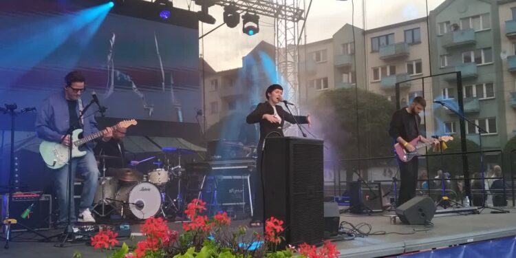 „ZEW” inne piosenki Natalii Przybysz na Rynku w Gorzowie