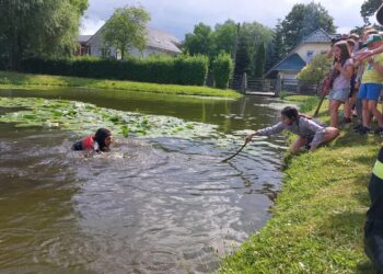 Jak pomóc tonącemu? Straż uczyła młodych Lubuszan