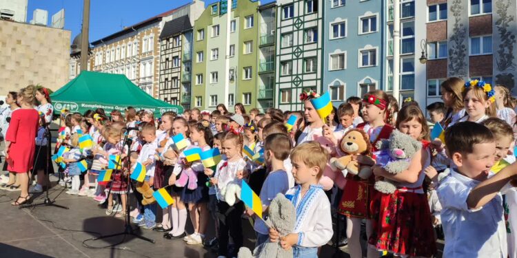 Rozśpiewany Dzień Dziecka na Starym Rynku w Gorzowie