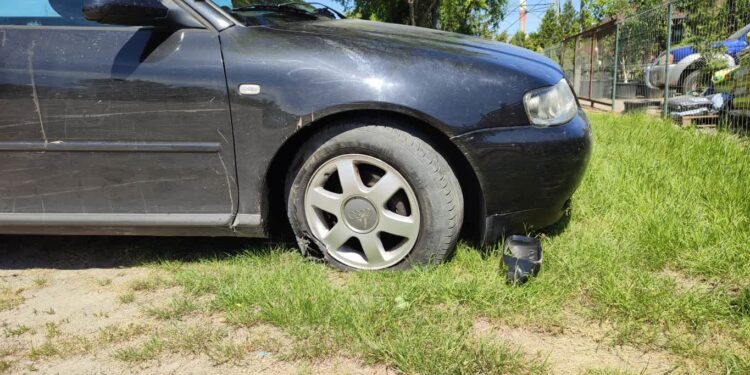 Za szybko. Porzucone audi przy Sybiraków