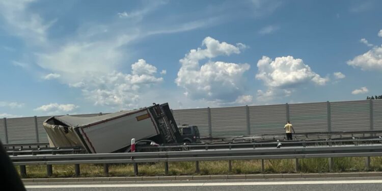 Trasa S3 Zablokowana. Wypadek pod Świebodzinem