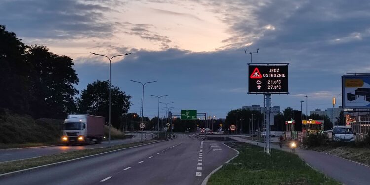 Nowe tablice informacyjne przy DK22 w Gorzowie