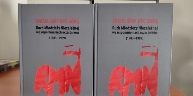 Drugie, rozszerzone wydanie książki pt.: "Chcieliśmy być sobą"