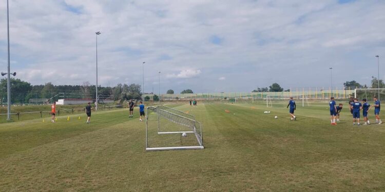 Warta już trenuje i potwierdziła bramkarza z Interem w CV