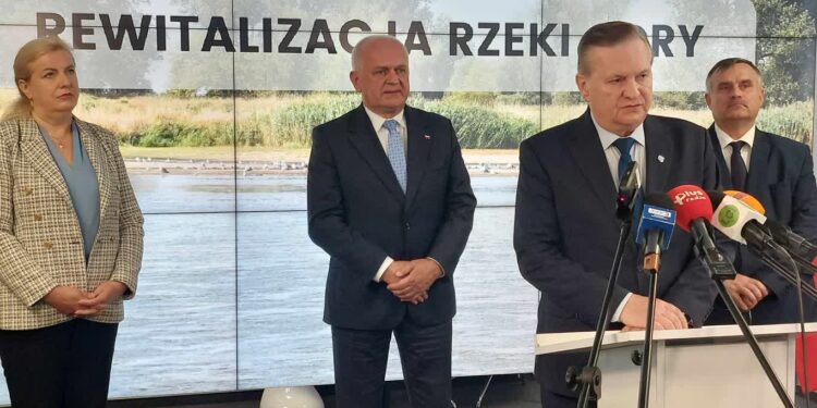 Nowe zbiorniki retencyjne i oczyszczalnie ścieków. Ustawa o rewitalizacji Odry jest już w senacie.