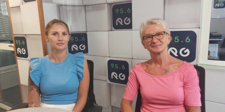 Mariola Krzywicka, rowerzystka i Sandra Kwiatkowska, wydział sportu UM