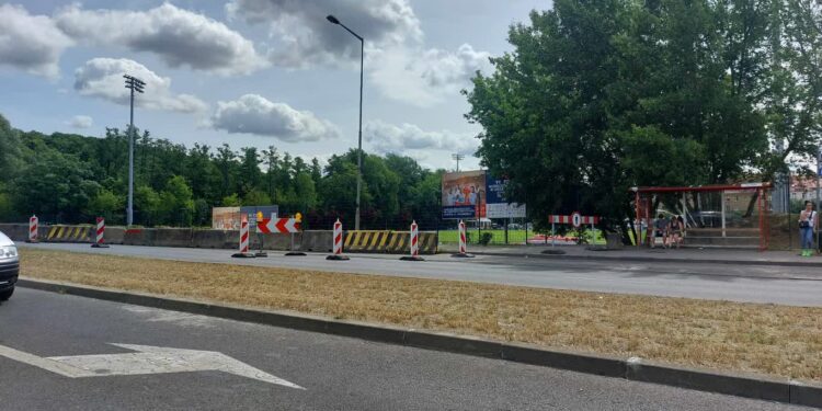 Utrudnienia w Al. ks. Andrzejewskiego