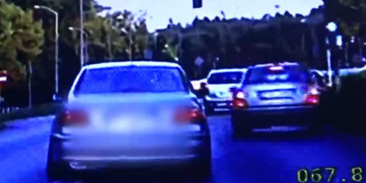 Szaleńcza ucieczka pirata wiozącego niemowlę. Dostał 241 punktów karnych i trafił prosto za kraty!