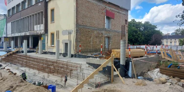 Inwestycja w końcu ruszyła. Urzędnicy liczą na szybką przeprowadzkę.