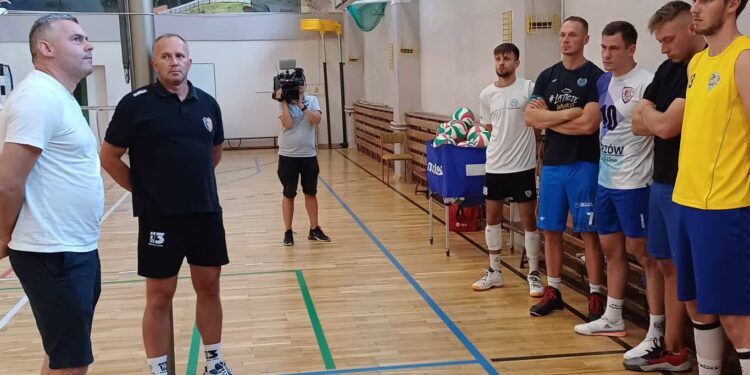 Siatkarska drużyna z Gorzowa wraca do historycznej nazwy! Trenerem Krzysztof Dobek