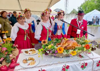 Pyszna, piękna indyczka nadziewana pieczarkami w finale „Bitwy Regionów”! Trzymajcie kciuki za KGW Muszkowianki!