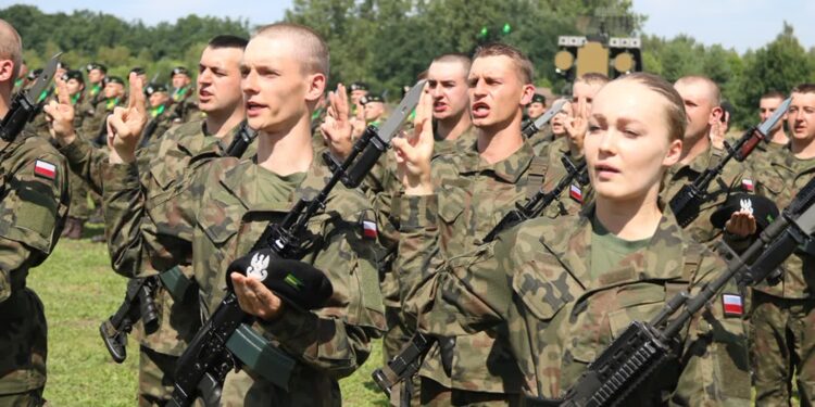 Przysięga wojskowa ochotników Legii Akademickiej w Czerwieńsku [DUŻO ZDJĘĆ]