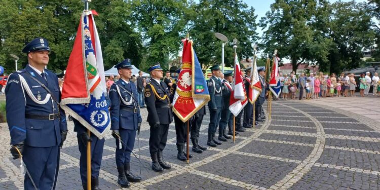 Wojewódzkie obchody Święta Wojska Polskiego
