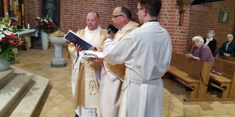 Nowy proboszcz gorzowskiej katedry już w świątyni