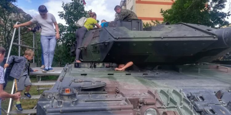 Pikniki wojskowe z okazji Święta Wojska Polskiego