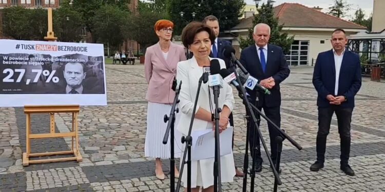 Minister Maląg w Strzelcach Krajeńskich: Donald Tusk to premier polskiej biedy i bezrobocia