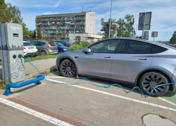 Stacje ładowania samochodów elektrycznych