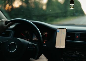 Jazda samochodem to Twoja wielka pasja? Zastanów się nad tymi ofertami pracy w Gorzowie Wielkopolskim!