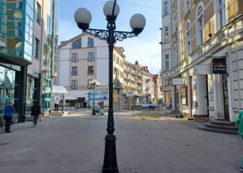 Co złego było w lampach na deptaku?